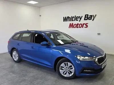 Usado Skoda Octavia SE 110 CV (80 kW) 2022 Azul Familiar