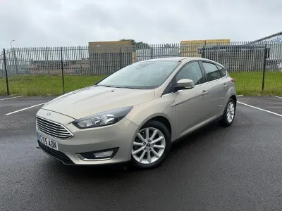 Used Ford Focus Titanium 120 HP (88 kW) 2015 Silver Hatchback