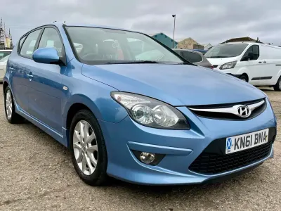 Used Hyundai i30 Comfort 113 HP (83 kW) 2011 Blue Hatchback