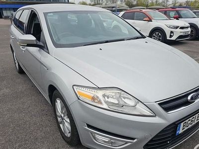 Used Ford Mondeo Zetec 163 HP (119 kW) 2011 Moondust silver Estate
