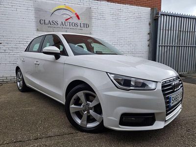 Usado Audi A1 Sport 116 HP (85 kW) 2015 Branco Citadino