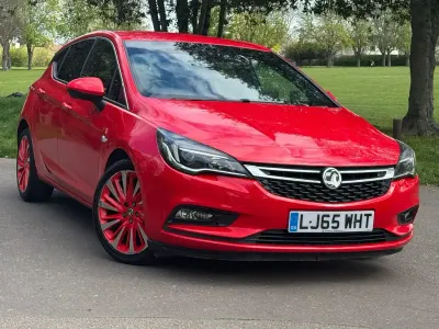 Second-hand Vauxhall Astra SRi 136 CP (100 kW) 2015 Roșu Hatchback