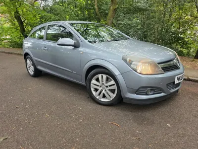 Used Vauxhall Astra Sport 120 HP (88 kW) 2008 Silver Hatchback