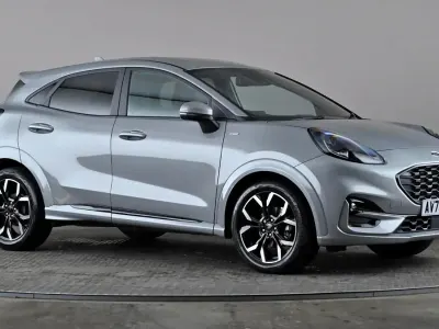 Używany Ford Puma ST-Line X 125 KM (91 kW) 2023 Srebrny SUV