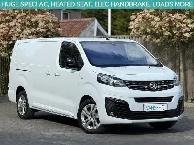 Usado Vauxhall Vivaro 2023 Branco Monovolume