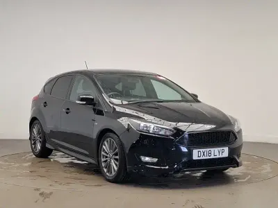 Begagnad Ford Focus ST-Line 140 HK (102 kW) 2018 Svart Halvkombi