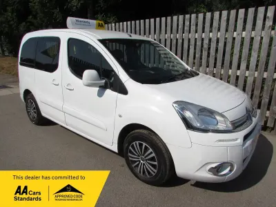 Used Citroën Berlingo VTR Sport 90 HP (66 kW) 2014 White MPV