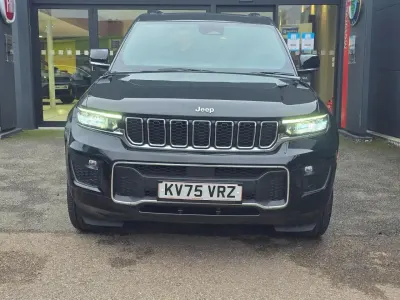 New Jeep Grand Cherokee Overland 376 HP (276 kW) 2025 Black SUV