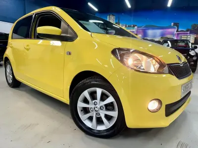 Used Skoda Citigo Elegance 75 HP (55 kW) 2015 Yellow Hatchback