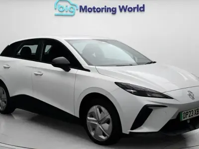 Used MG MG4 EV SE 150 kW (204 HP) 2023 White Hatchback