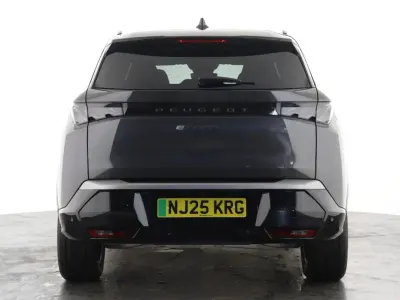 Usado Peugeot 5008 GTi 156 kW (213 HP) 2025 Cinzento Citadino