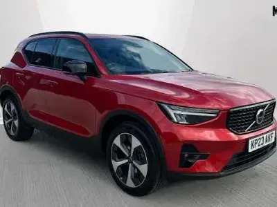 Used Volvo XC40 Ultimate 194 HP (142 kW) 2023 Red SUV