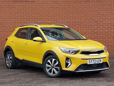 Used Kia Stonic 99 HP (72 kW) 2022 Yellow SUV