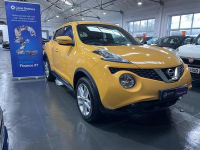 Usado Nissan Juke N-Connecta 115 HP (84 kW) 2016 Amarelo SUV