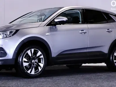 Usado Vauxhall Grandland X Sport 131 HP (96 kW) 2019 SUV