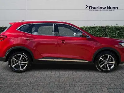 Used MG HS Excite 162 HP (119 kW) 2023 Red SUV