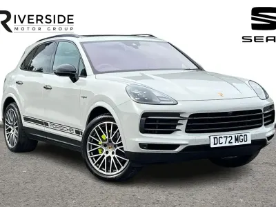 Used Porsche Cayenne Platinum Edition 462 HP (339 kW) 2022 Grey SUV