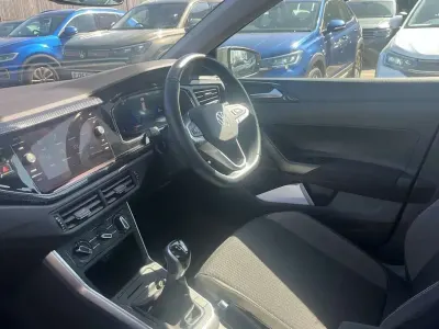 Usado VW Polo Life 95 HP (69 kW) 2024 Cinzento Citadino