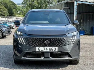Used Peugeot 5008 GT 134 HP (98 kW) 2024 Grey SUV