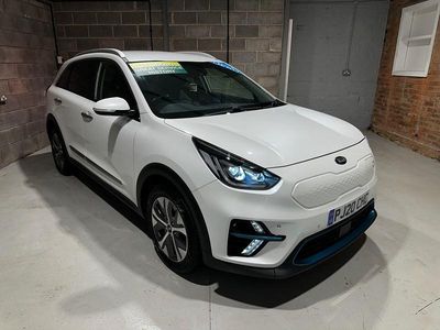 White Used 2020 Kia Niro SUV | £12,495 (Fair price)