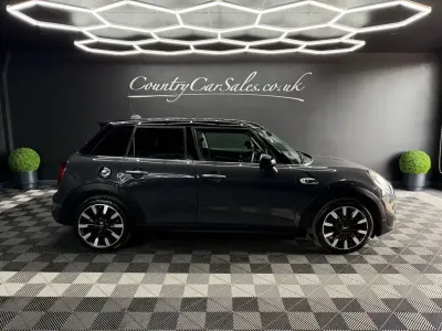 Gebraucht Mini Cooper S Exclusive 192 PS (141 kW) 2019 Grau Kleinwagen