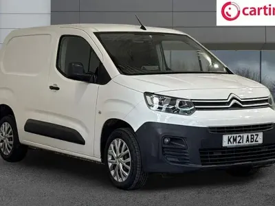 Used Citroën Berlingo 102 HP (75 kW) 2021 White MPV