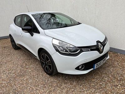 Used Renault Clio IV Dynamique 75 HP (55 kW) 2015 White Hatchback