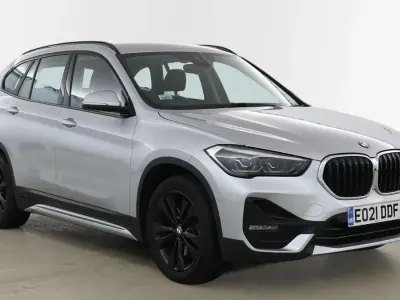 Usado BMW X1 Sport Line 217 CV (159 kW) 2021 Plateado SUV
