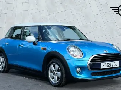Used Mini Cooper Hatch 134 HP (98 kW) 2015 Blue Hatchback