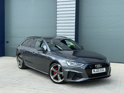 Usado Audi A4 Black Edition 190 CV (139 kW) 2020 Gris Familiar