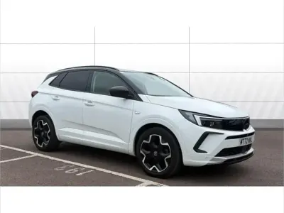 Used Vauxhall Grandland X Ultimate 130 HP (95 kW) 2022 White SUV