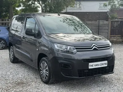 Used Citroën Berlingo 100 HP (73 kW) 2023 Grey MPV