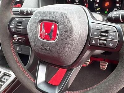 Begagnad Honda Civic Type R 324 HK (238 kW) 2023 Vit Halvkombi