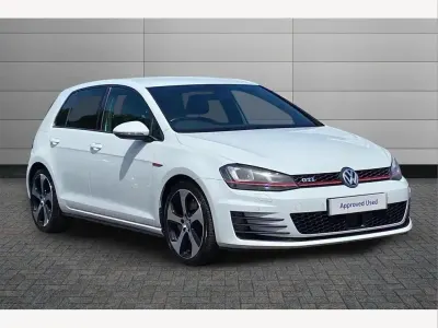 Used VW Golf VII GTI 220 HP (161 kW) 2017 White Hatchback