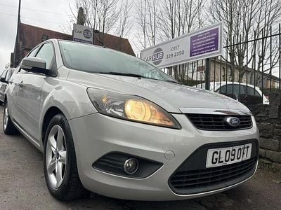 Used Ford Focus Zetec 99 HP (72 kW) 2009 Silver Hatchback