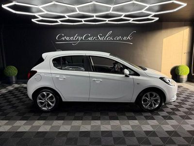 Used Vauxhall Corsa SRi 90 HP (66 kW) 2018 White Hatchback