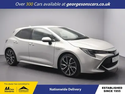 Usado Toyota Corolla 184 HP (135 kW) 2021 Prateado Citadino