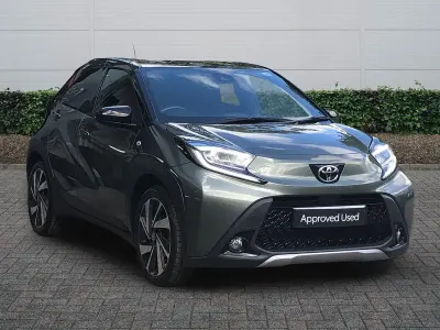 Used Toyota Aygo X 72 HP (52 kW) 2023 Green SUV