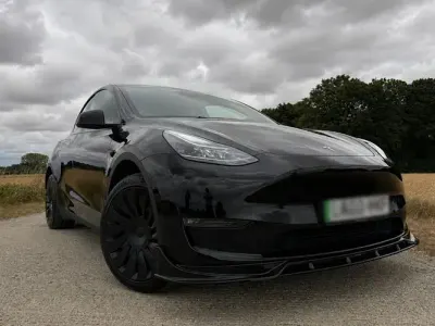Used Tesla Model Y Long Range AWD 286 kW (389 HP) 2023 Black SUV