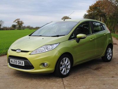 Green Used 2009 Ford Fiesta Zetec Hatchback | £3,795 (Fair price)