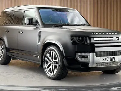 Used Land Rover Defender 404 HP (297 kW) 2021 Black SUV