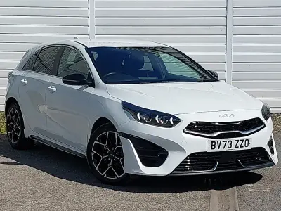 Used Kia Ceed GT-Line 158 HP (116 kW) 2023 White Hatchback