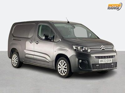 Used Citroën Berlingo 100 HP (73 kW) 2023 Grey MPV