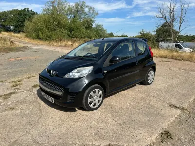 Used Peugeot 107 68 HP (50 kW) 2009 Black Hatchback