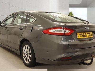 Used Ford Mondeo Zetec 180 HP (132 kW) 2015 Magnetic grey Hatchback