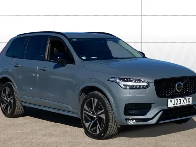 Usado Volvo XC90 Plus 235 HP (172 kW) 2023 SUV