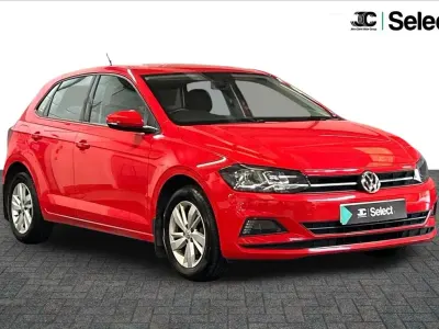 Used VW Polo SE 64 HP (47 kW) 2018 Red Hatchback