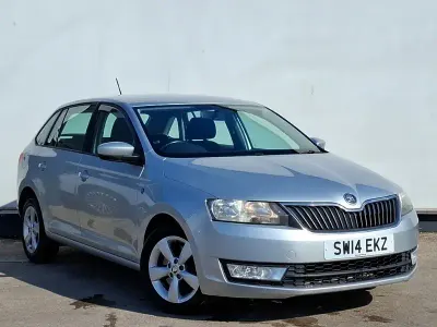 Used Skoda Rapid SE 90 HP (66 kW) 2014 Silver Hatchback