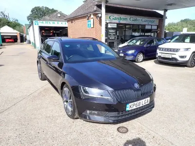 Used Skoda Superb SportLine 190 HP (139 kW) 2018 Black Estate
