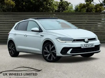 Używany VW Polo R-line 80 KM (58 kW) 2023 Biały Hatchback